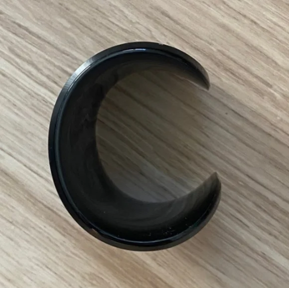 RARE!!Absolutely Gorgeous Tory Burch Luxury Cuff ✨️  BRACELET Pristine Condition - Picture 3 of 4